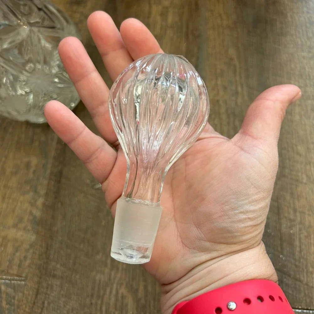 Vintage Cut Crystal Floral Decanter with Ribbed Globe Stopper Clear‎ 11 Inch